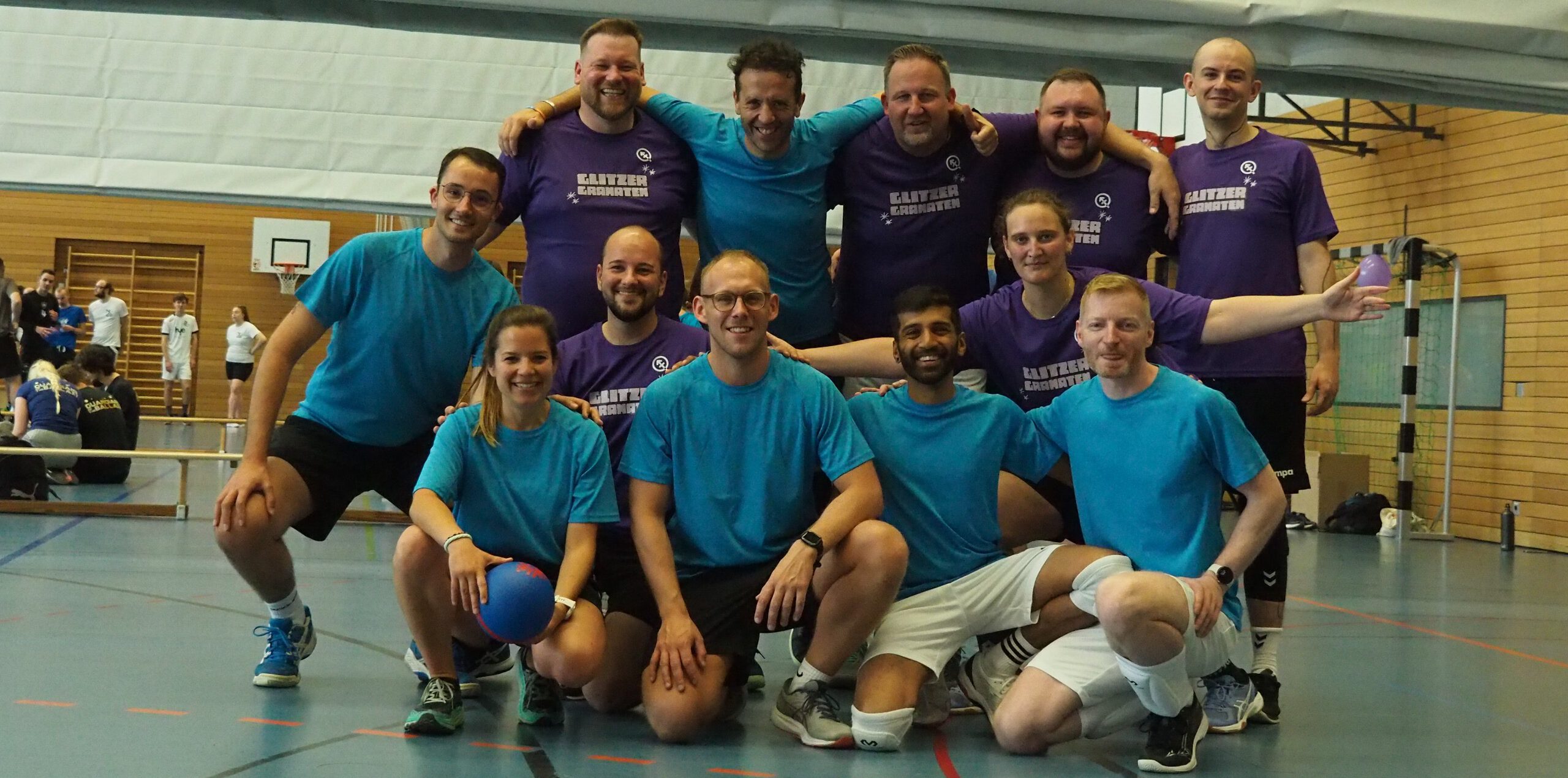 Teamfoto Startschuss – queerer Sportverein Hamburg